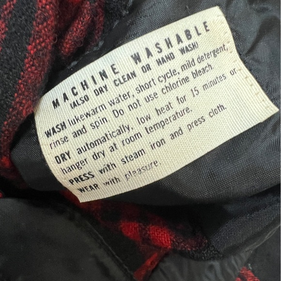 Pendleton Shirt Mens Large Red Plaid Flannel Wool Board USA Vintage Flaw - Picture 10 of 11